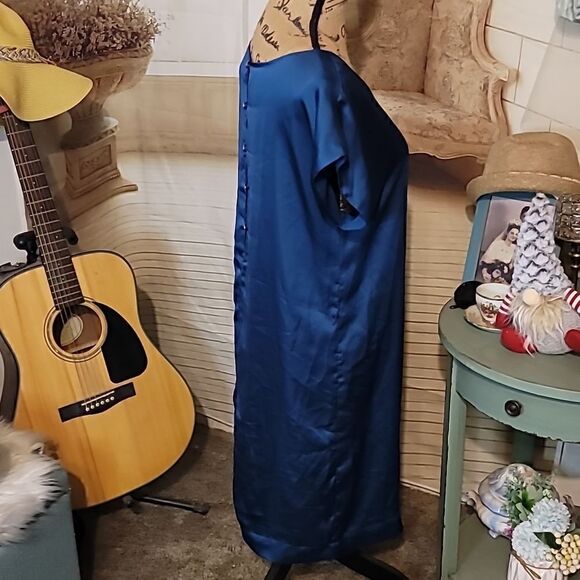 Forever 21 Essentials Dress Size S - Picture 3 of 6